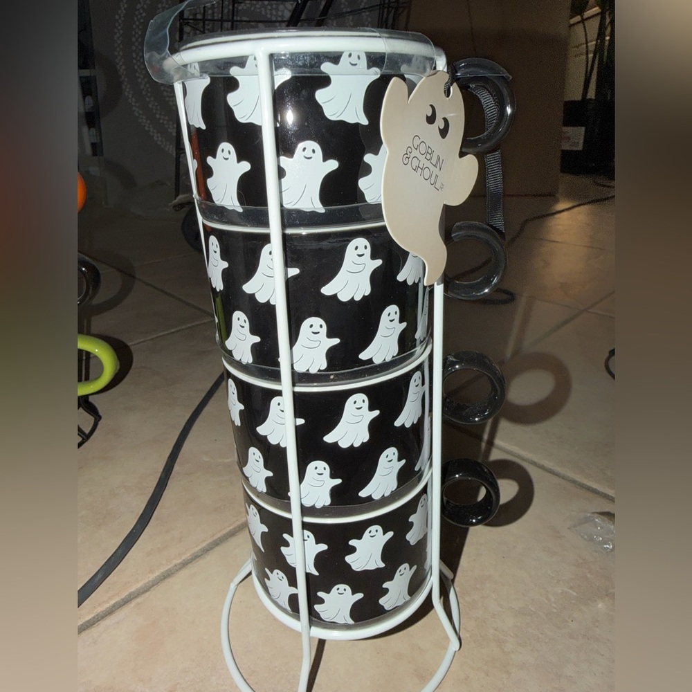 Mug stack and wire holder, Halloween black /white, set of four NWT